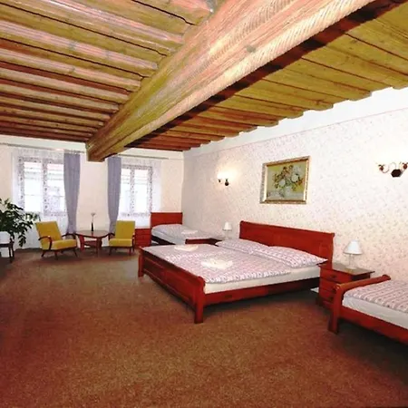 Mini Hotel Abraka & Apartments Aparthotel