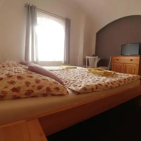 Aparthotel Mini Hotel Abraka & Apartments 4*