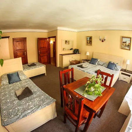 Mini Hotel Abraka & Apartments Cesky Krumlov