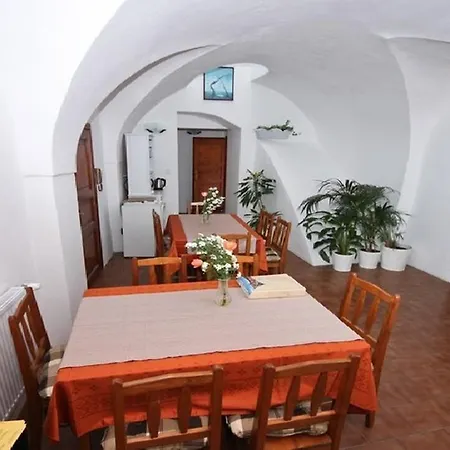 Aparthotel Mini Hotel Abraka & Apartments