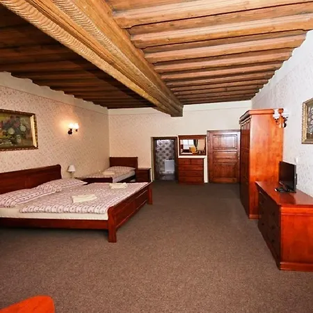 Mini Hotel Abraka & Apartments 4* Cesky Krumlov