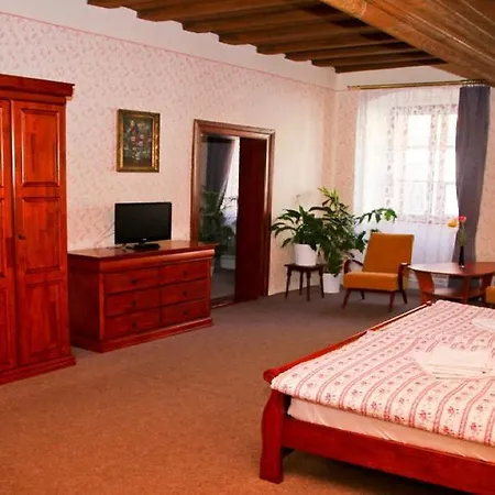 Aparthotel Mini Hotel Abraka & Apartments 4*
