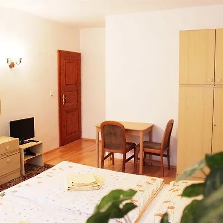 Aparthotel Mini Hotel Abraka & Apartments
