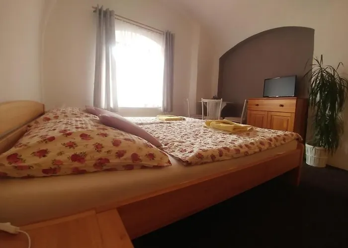 Apartmanhotel Mini Abraka & 4*