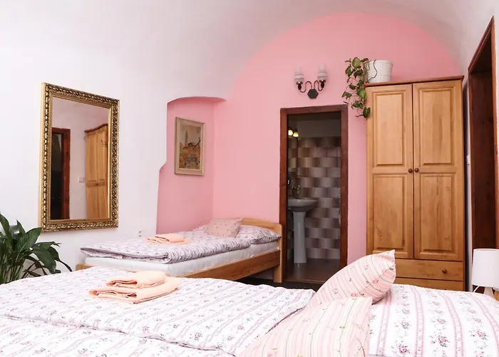 Aparthotel Mini Abraka & Český Krumlov